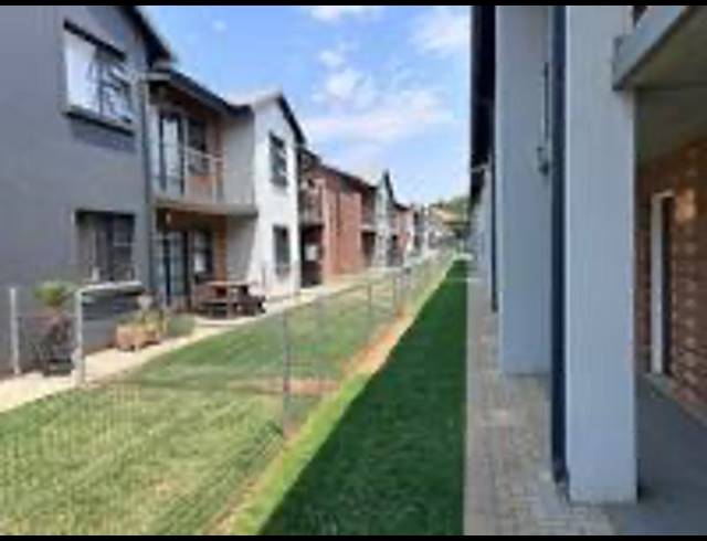 2 BEDROOM APARTMENT FOR SALE IN EQUESTRIA